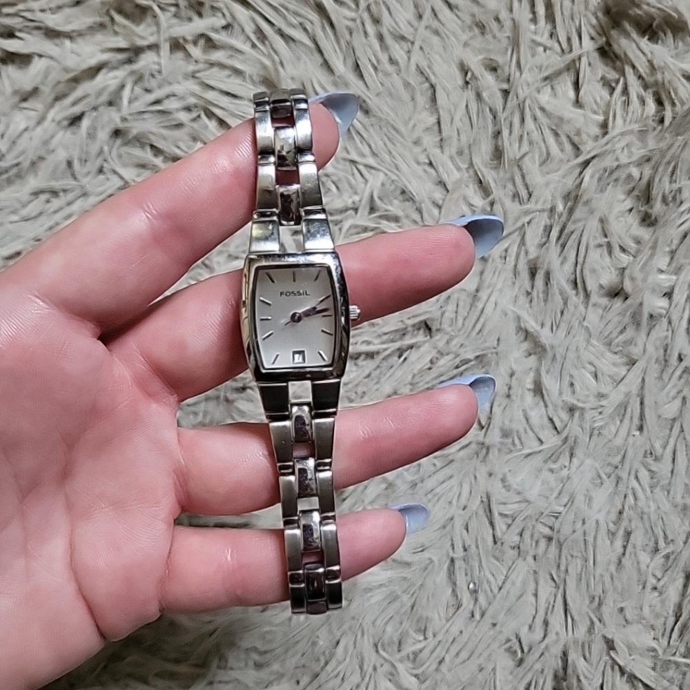 Womens Ladies Fossil Watch F2 Silver Tone Square Rectangle Face Timeless Wrist ✨
